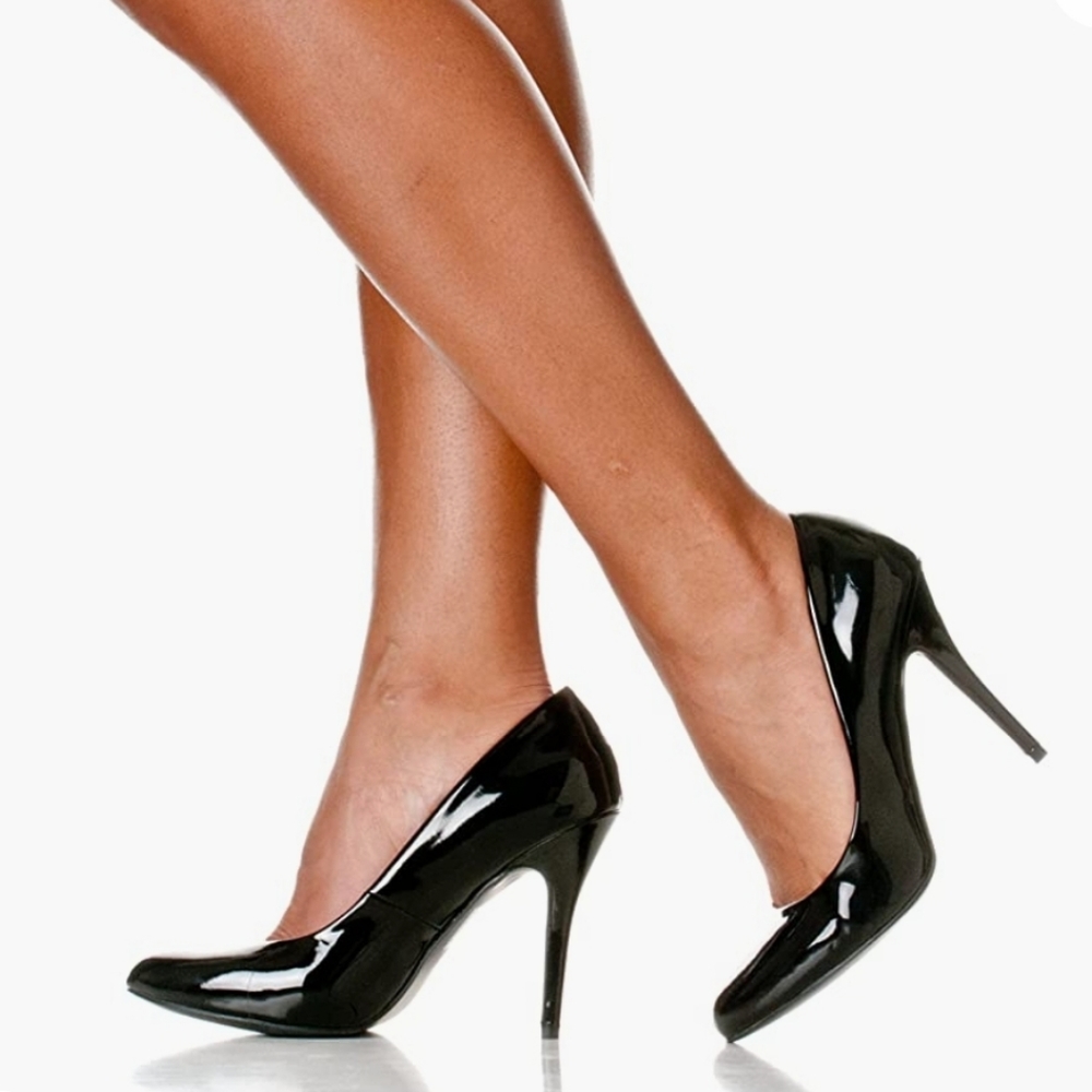 Riverberry Black Size 7.5 Pumps with 4 inch heels.